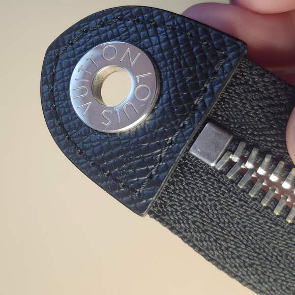 Louis Vuitton Pochette Voyage - Picture 5 of 10